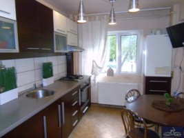 apartament-4-camere-confort-1-decomandat-in-ploiesti-zona-malu-rosu-stradal-15